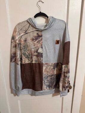 “Carhartt” SHEIN women’s Patchwork Crewneck Sweater – Gray & Brown Camo